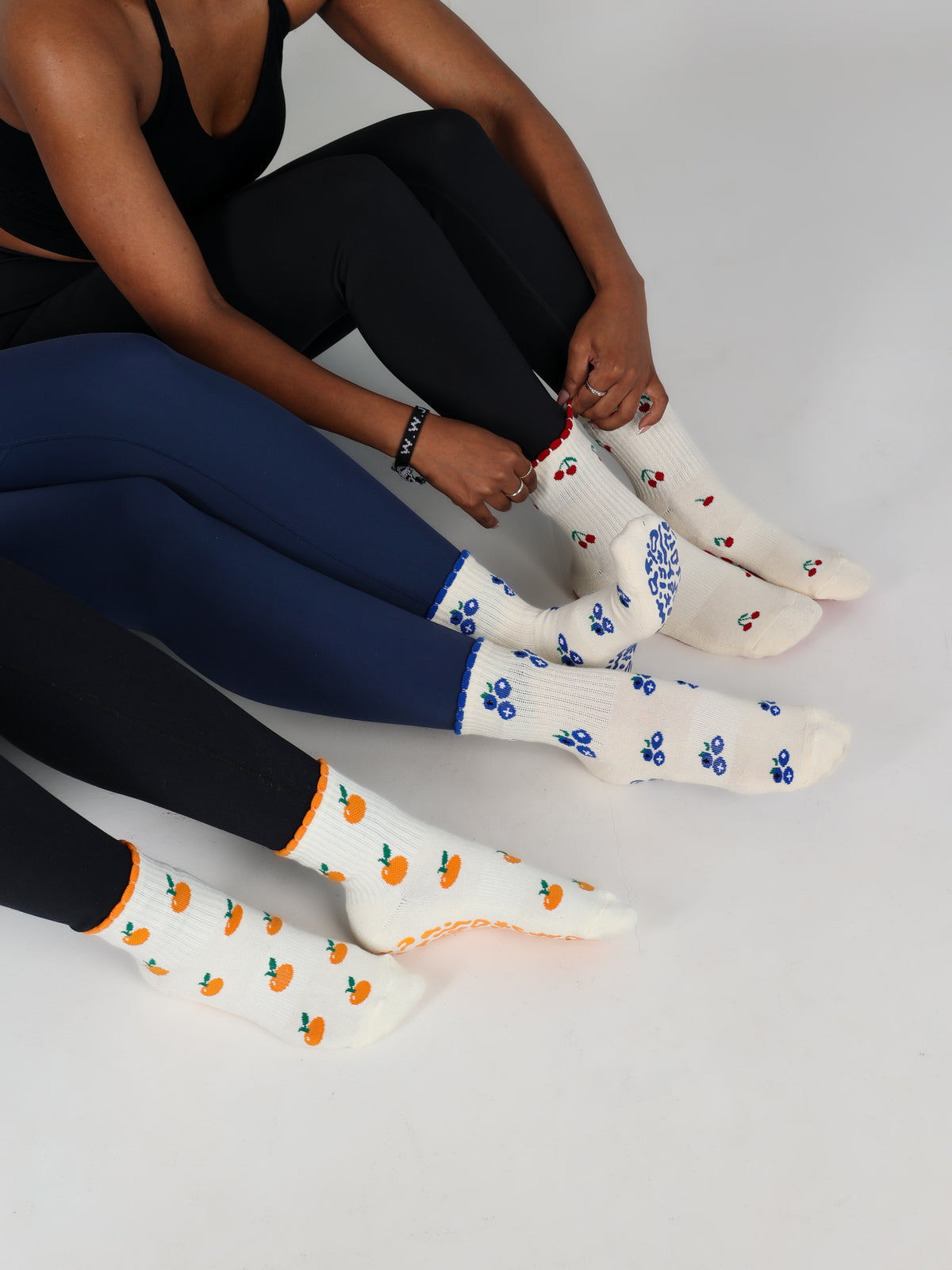 La Récolte — Cherry, Blueberry & Tangerine Grip Socks Set (3 Pairs)