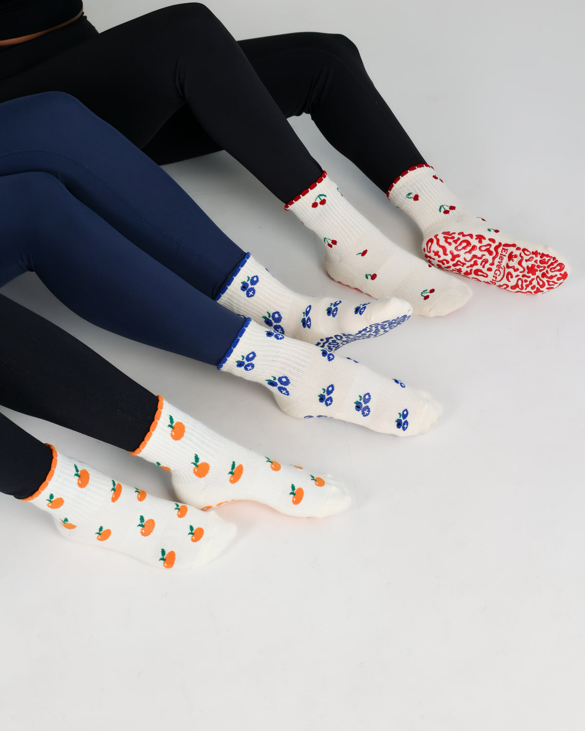 La Récolte — Cherry, Blueberry & Tangerine Grip Socks Set (3 Pairs)