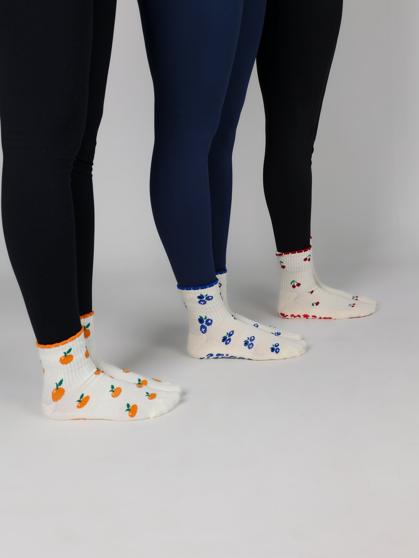 La Récolte — Cherry, Blueberry & Tangerine Grip Socks Set (3 Pairs)